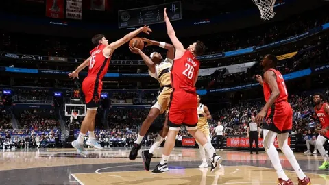 欧联杯八强名单揭晓：曼联5-2胜，热刺3-2惊险晋级，穆里尼奥球队遗憾出局